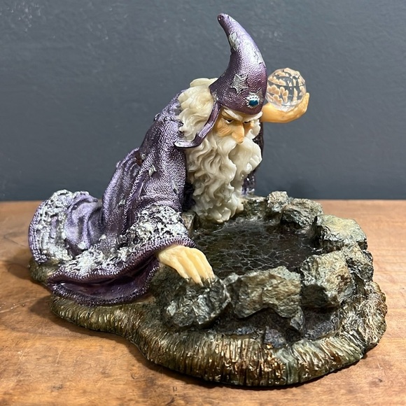 Medieval Legends Merlin Looking Into The Future alabastrine crystal wizard myth - Picture 1 of 12